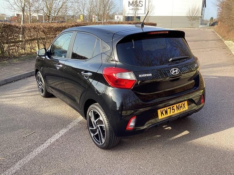 New Hyundai i10 Premium 77 HP (56 kW) 2025 Phantom black Hatchback