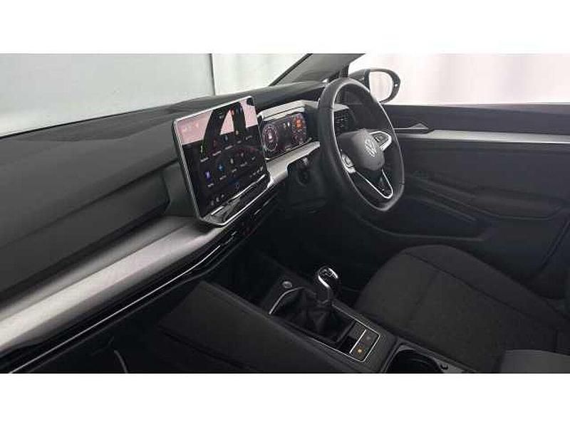 Used VW Golf VIII 115 HP (84 kW) 2024