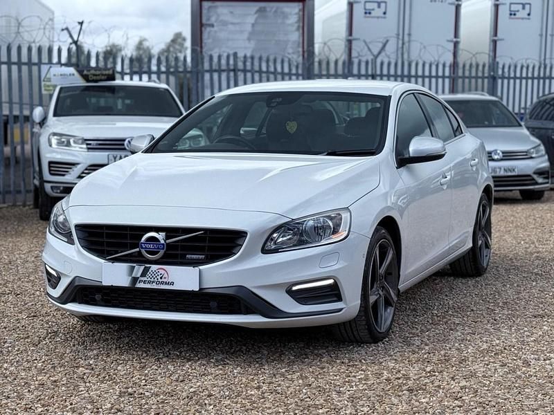 Used Volvo S60 R-Design 181 HP (133 kW) 2014 White Sedan