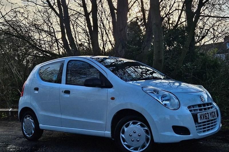 White Used 2013 Suzuki Alto Hatchback | £3,095 (Good price) - Image 1/1