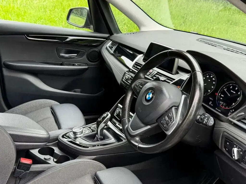 Used BMW 220 Sport Line 190 HP (139 kW) 2018 Grey MPV