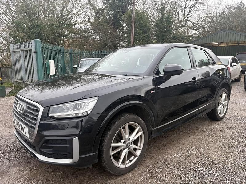 Begagnad Audi Q2 S-Line 150 HK (110 kW) 2018 Svart SUV