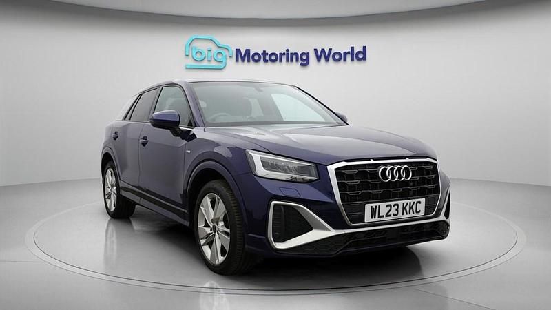 Used Audi Q2 S-Line 150 HP (110 kW) 2023 Blue SUV