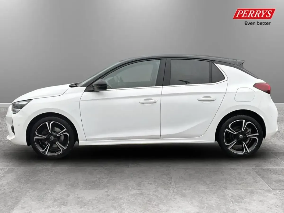 Usado Vauxhall Corsa Ultimate 99 CV (72 kW) 2022 Blanco Utilitario