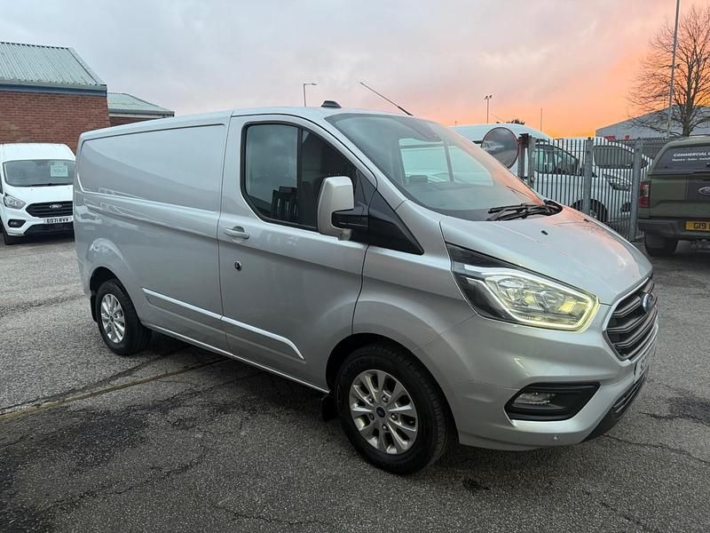 Used Ford Transit Custom Limited 130 HP (95 kW) 2021 Silver Van