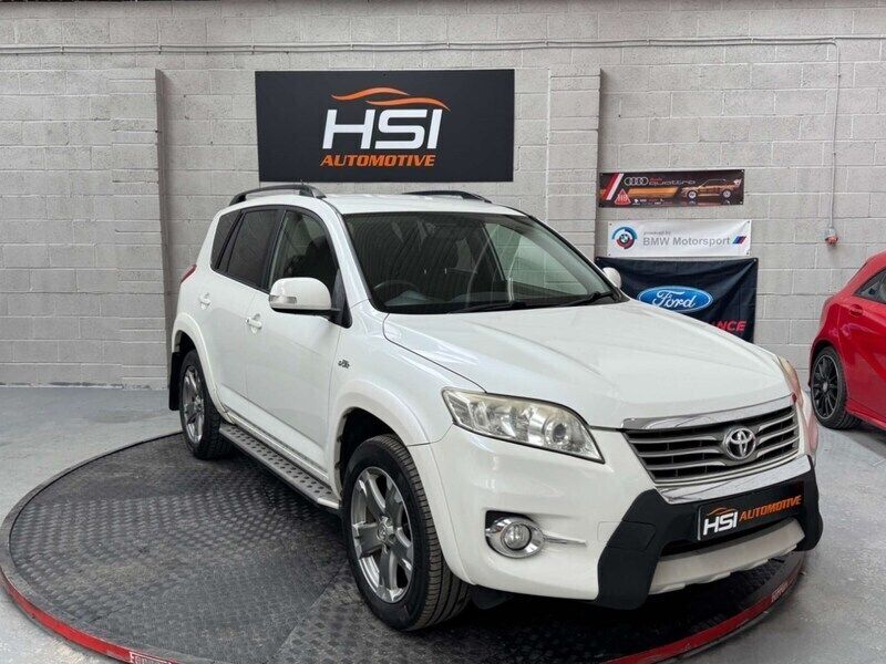 White Used 2010 Toyota RAV4 SR SUV | £7,020 (A bit pricey) - Image 1/4