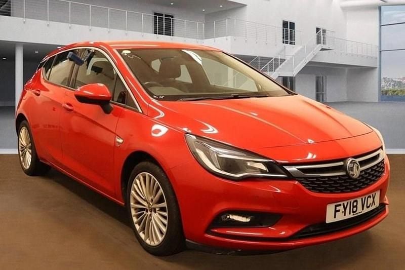 Red Used 2018 Vauxhall Astra Elite Hatchback | £6,895 (Good price) - Image 1/1