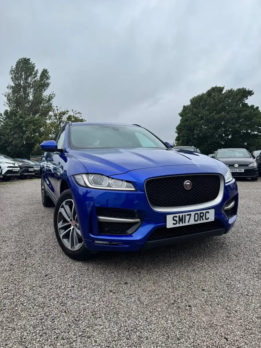 Used Jaguar F-Pace R-Sport 180 HP (132 kW) 2017 Blue SUV