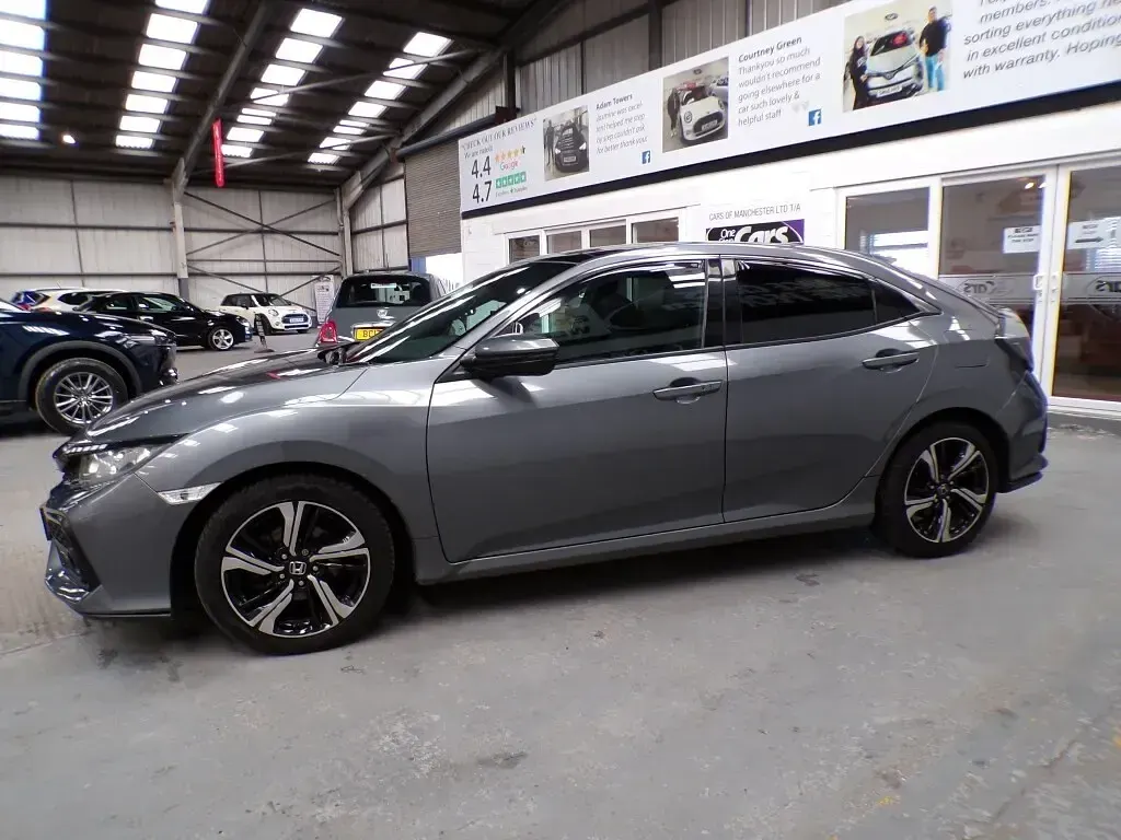 Used Honda Civic EX 129 HP (94 kW) 2018 Grey Hatchback