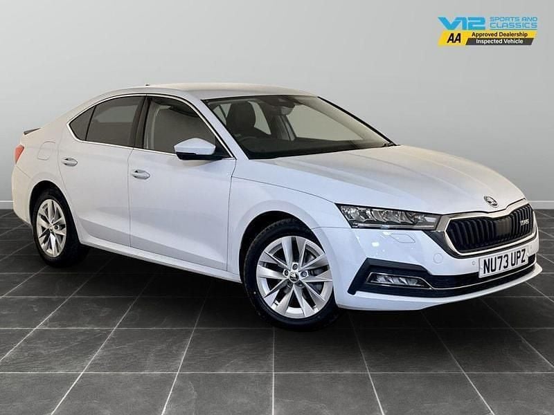 White Used 2023 Skoda Octavia SE L Hatchback | £15,595 (Fair price) - Image 1/2
