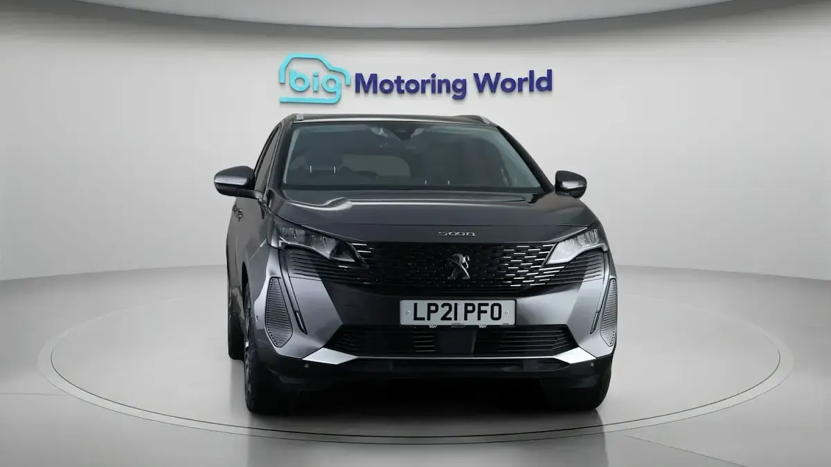 Used Peugeot 5008 Allure Premium 131 HP (96 kW) 2021 Grey SUV