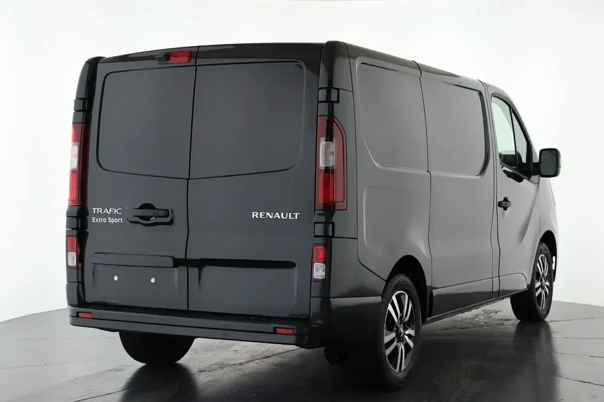 New Renault Trafic 2026 Black