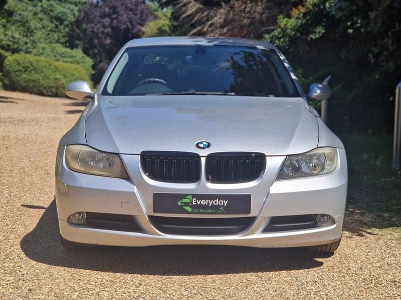 Silver Used 2006 BMW 318 Executive Sedan | £999 (Fair price) - Image 1/1