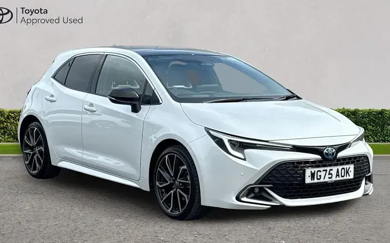 Used Toyota Corolla 140 HP (102 kW) 2025 Hatchback