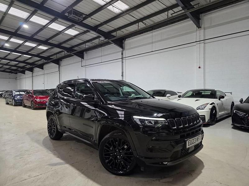 Begagnad Jeep Compass 2023 Svart SUV