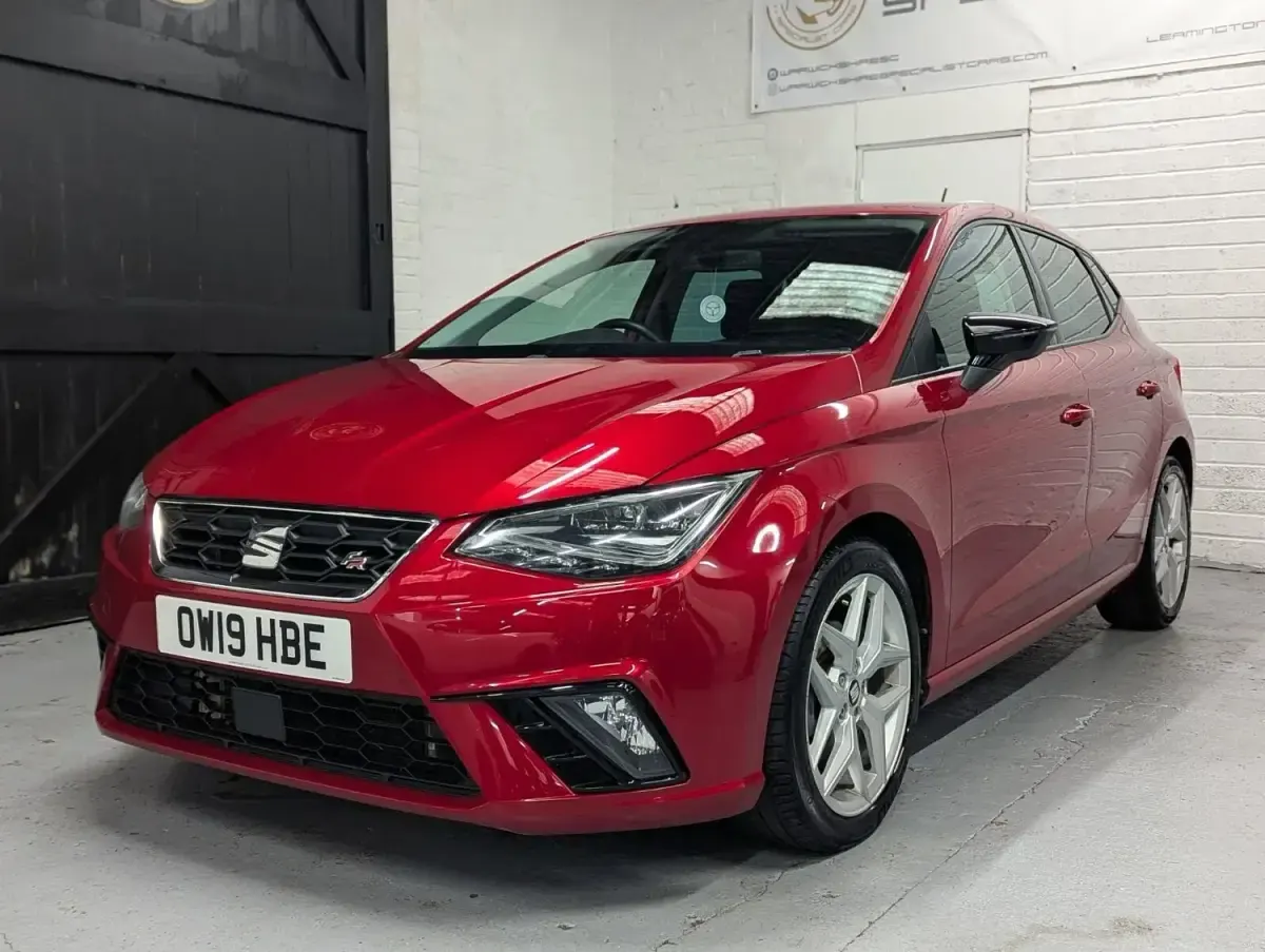 Begagnad Seat Ibiza FR 115 HK (84 kW) 2019 Röd Halvkombi