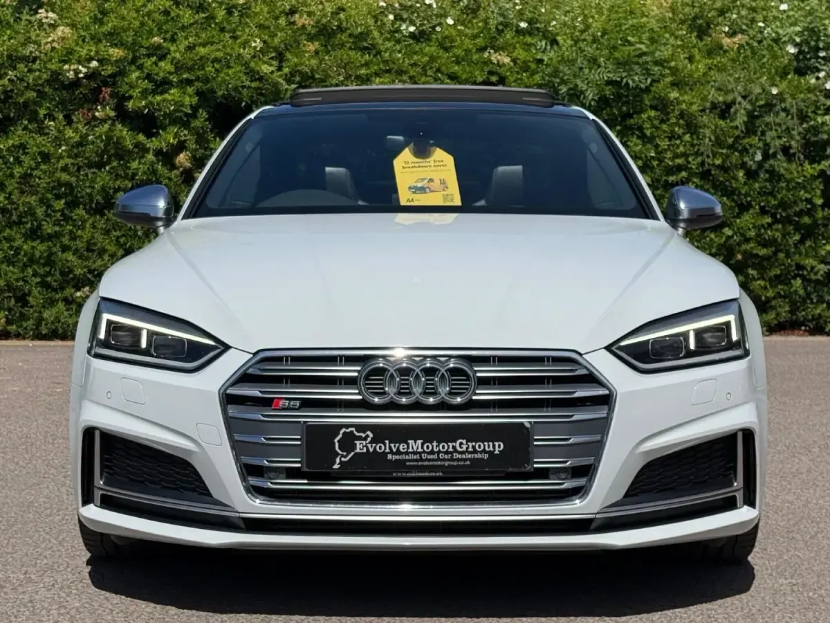 Used Audi S5 Comfort 354 HP (260 kW) 2018 White Coupe