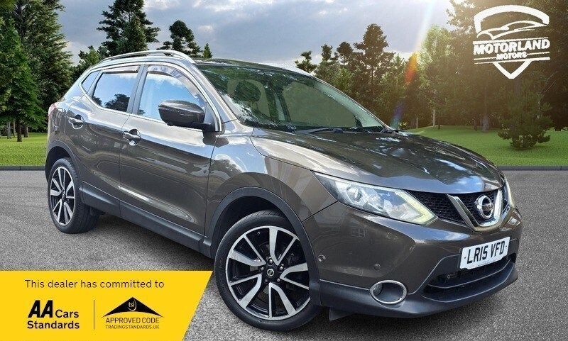 Beige Used 2015 Nissan Qashqai S SUV | £8,750 (Fair price) - Image 1/4