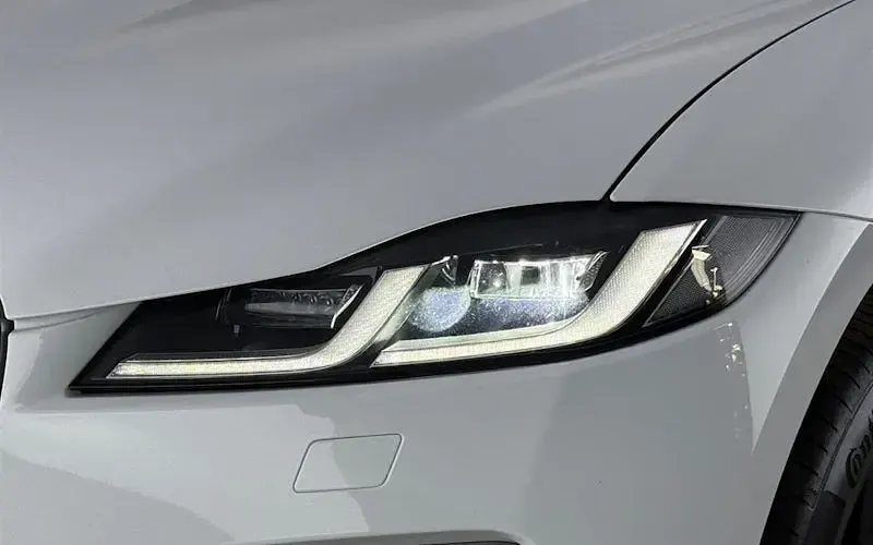 Used Jaguar F-Pace R-Dynamic 404 HP (297 kW) 2022 White SUV