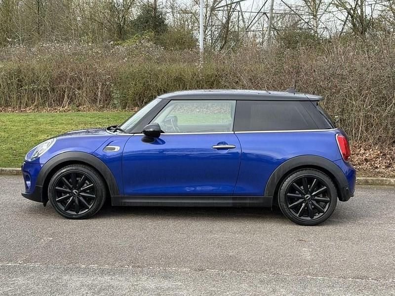 Used Mini Cooper Hatch 136 HP (100 kW) 2018 Blue Hatchback