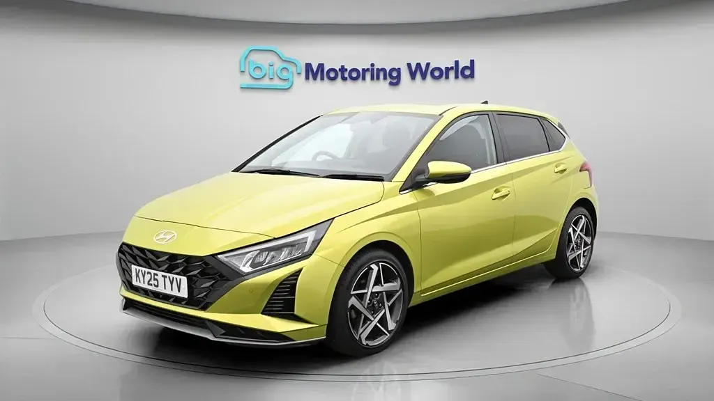 Używany Hyundai i20 Ultimate 100 KM (73 kW) 2025 Zielony Hatchback