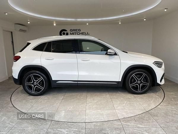 Used Mercedes GLA200 Executive 150 HP (110 kW) 2023 White SUV
