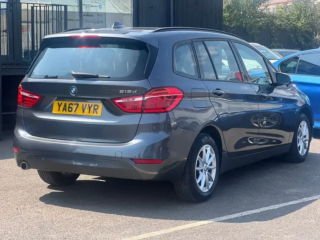 Used BMW 218 Impressive 150 HP (110 kW) 2018 Grey Estate