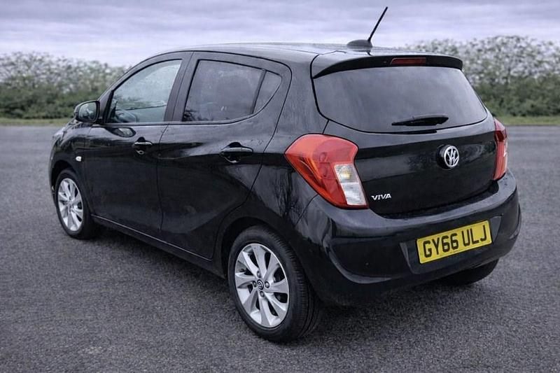 Used Vauxhall Viva 75 HP (55 kW) 2017 Black Hatchback