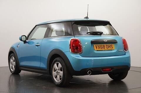 Used Mini Cooper Hatch 134 HP (98 kW) 2018 Blue Hatchback