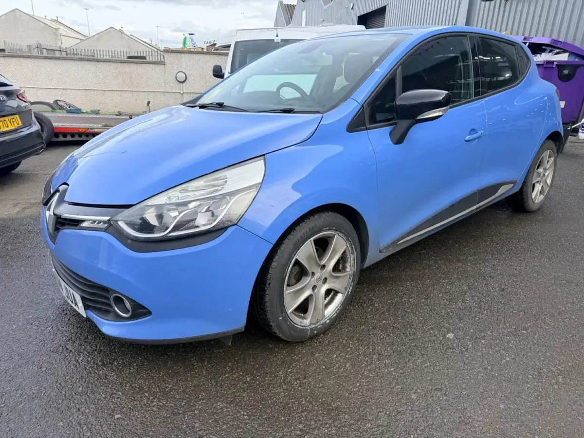 Usado Renault Clio IV Dynamique 90 HP (66 kW) 2014 Azul Citadino