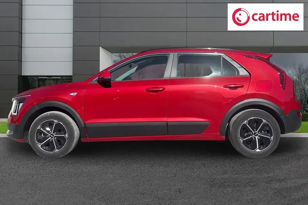 Used Kia Niro 141 HP (103 kW) 2023 Red SUV