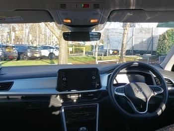 Used VW T-Roc Life 110 HP (80 kW) 2023 White SUV