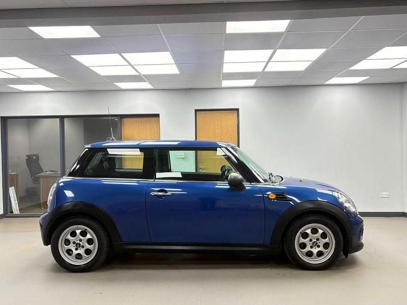 Used Mini One D Hatch 90 HP (66 kW) 2011 Blue Hatchback
