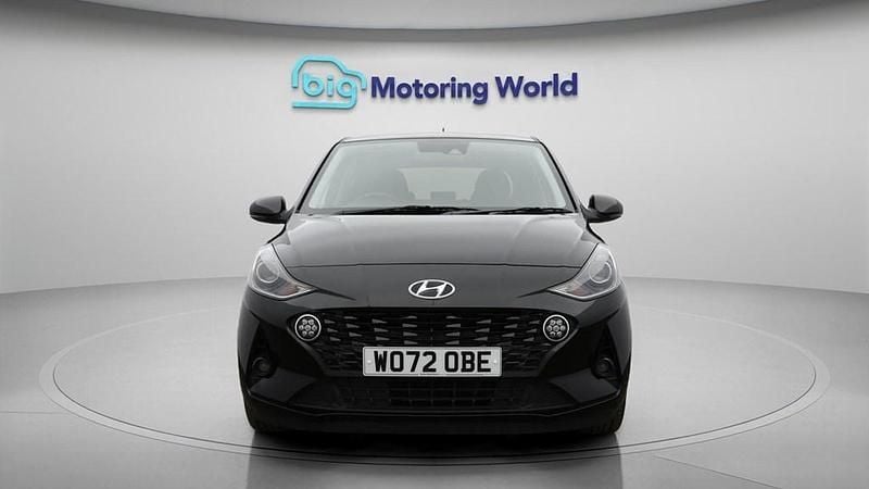 Used Hyundai i10 Premium 67 HP (49 kW) 2023 Black Hatchback