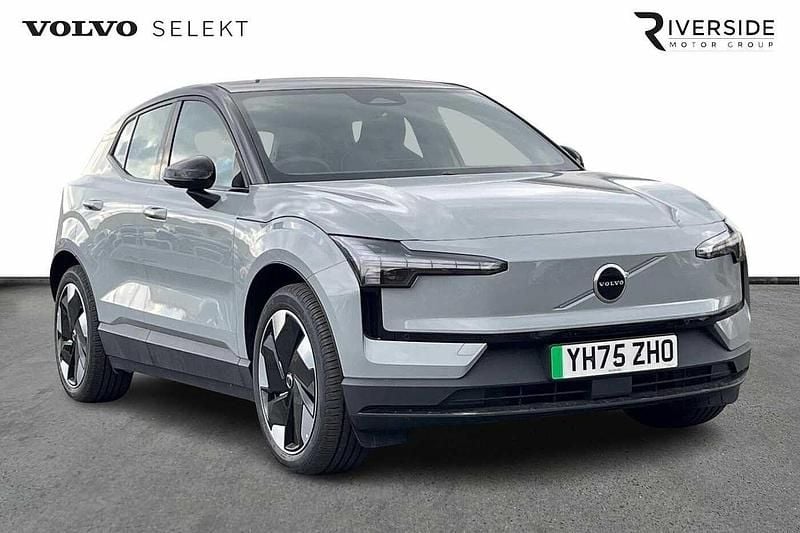 Grey New 2025 Volvo EX30 Performance SUV | £29,450 (Good price) - Image 1/4
