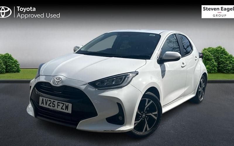 Used Toyota Yaris Hybrid Design 116 HP (85 kW) 2026 Hatchback