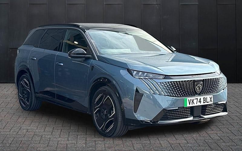 Used 2025 Peugeot e-5008 GTi SUV | £39,990 (A bit pricey) - Image 1/3