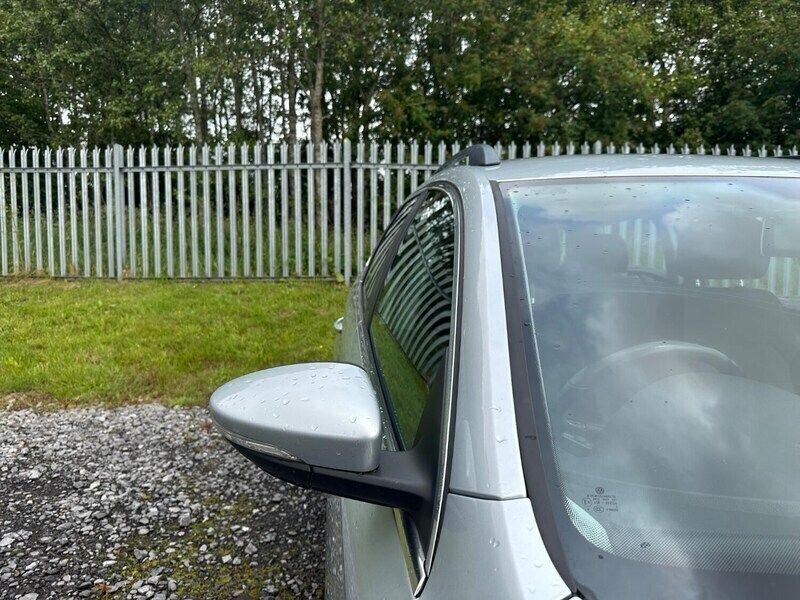 Image 3/4