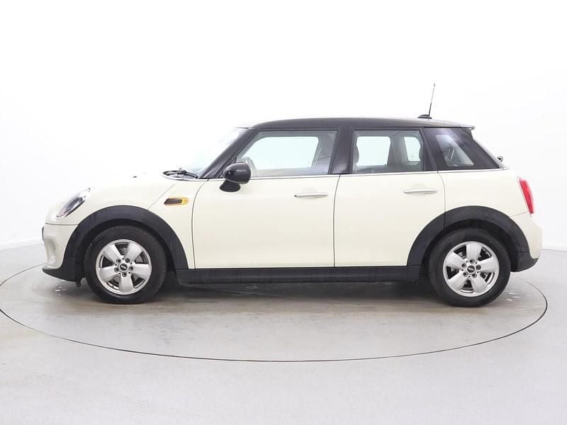Used Mini Cooper Hatch 136 HP (100 kW) 2015 White Hatchback