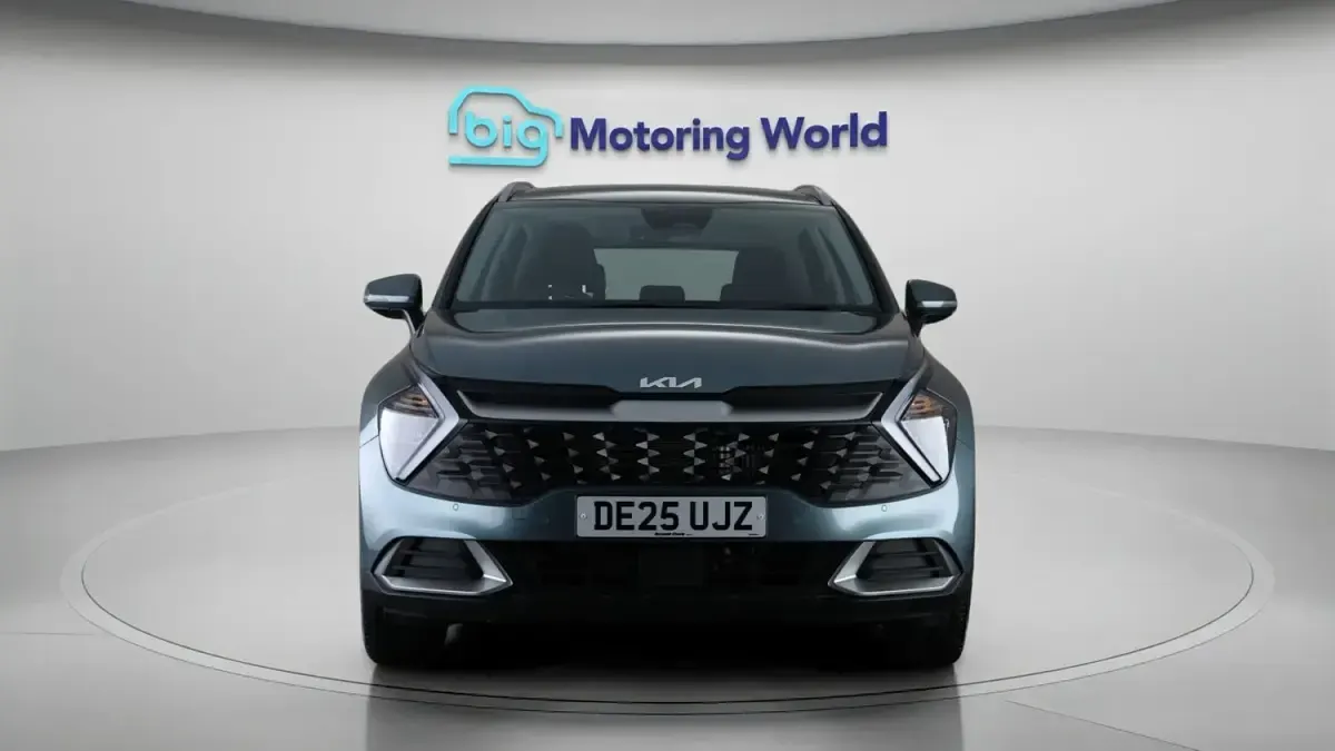 Usado Kia Sportage 159 HP (116 kW) 2024 Cinzento SUV