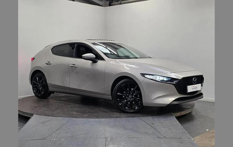 Used Mazda 3 Takumi-Line 183 HP (134 kW) 2023 Silver Hatchback