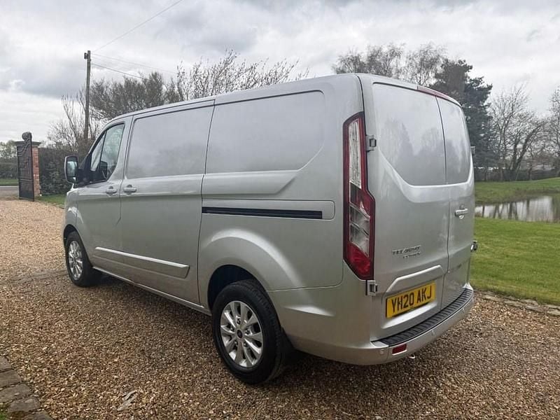Used Ford Transit Custom Limited 130 HP (95 kW) 2020 Silver Van