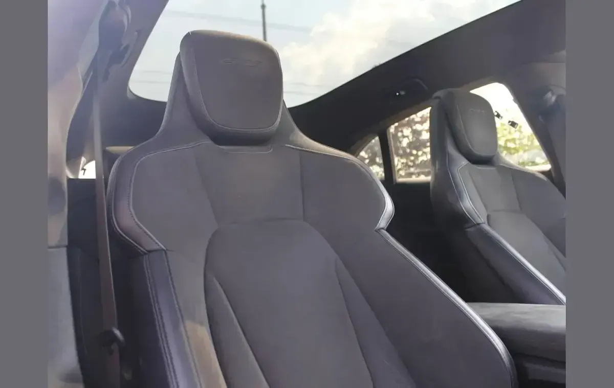 Used Porsche Taycan 439 kW (598 HP) 2023 Silver Estate