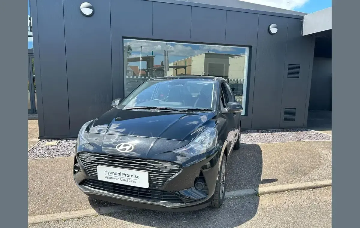 New Hyundai i10 Advanced 63 HP (46 kW) 2026 Black Hatchback