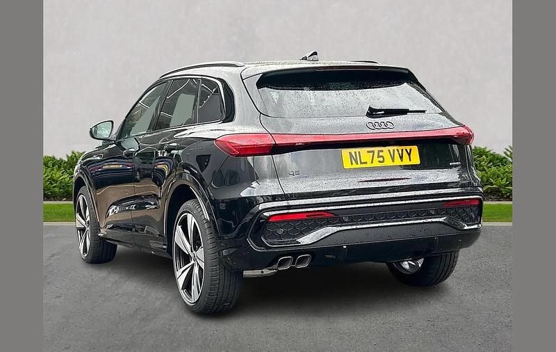 Used Audi Q5 Advanced 204 HP (150 kW) 2025 Black SUV