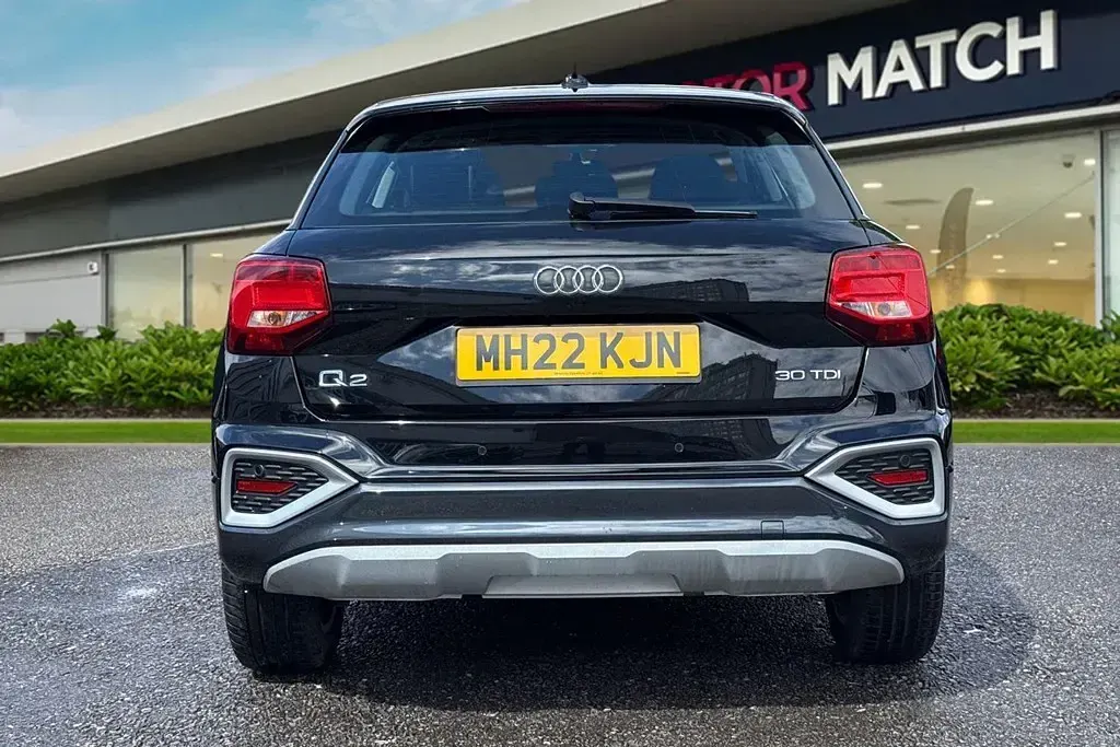 Usado Audi Q2 Sport 150 HP (110 kW) 2022 Preto SUV