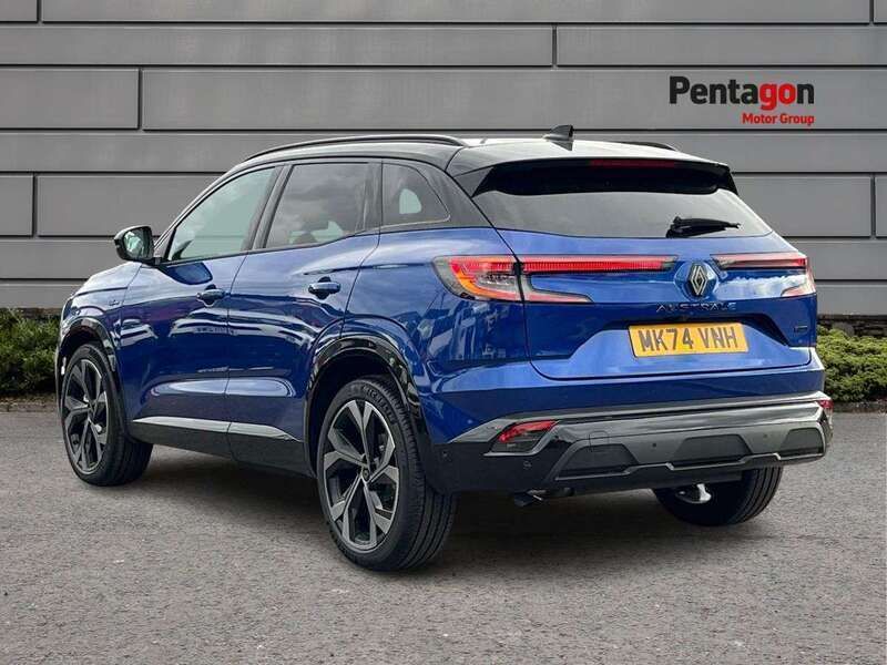 Used Renault Austral Iconic Esprit Alpine 200 HP (147 kW) 2024 Iron blue SUV