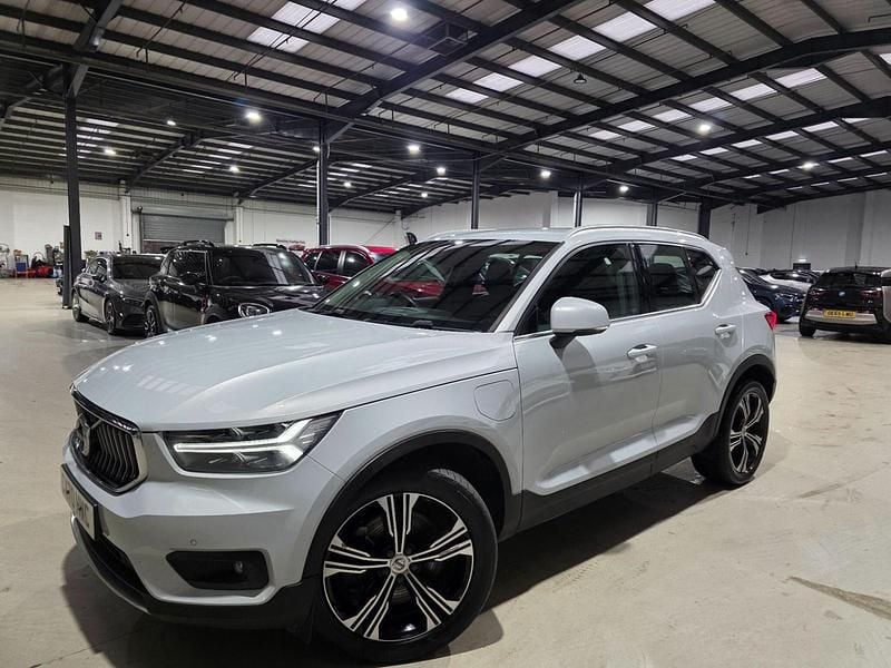 Silver Used 2021 Volvo XC40 Inscription SUV | £16,740 (Good price) - Image 1/4