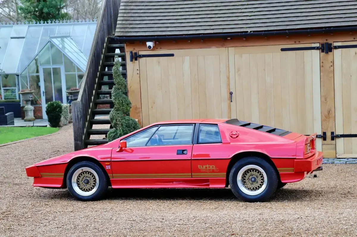 Used Lotus Esprit 1984 Red Coupe