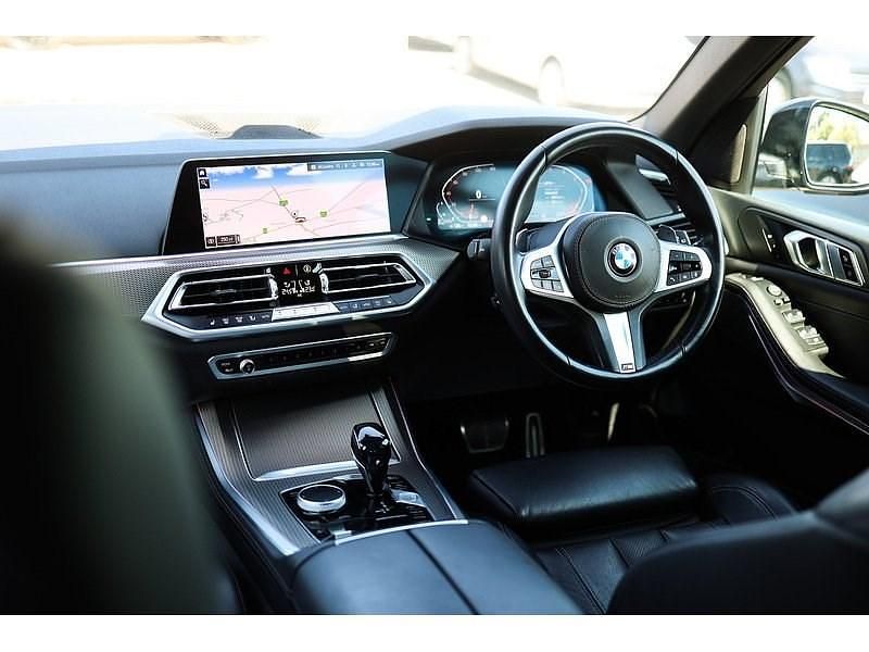 Begagnad BMW X5 M Sport 2019 Grå SUV